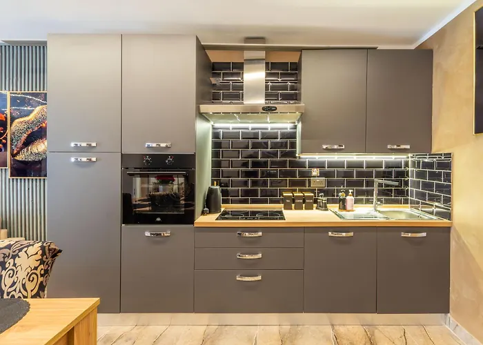 Ruby Luxury Jacuzzi Saint Julian's